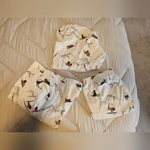 Gilly Hicks 3 Piece‎ Ski Print Pajama Set Size M
